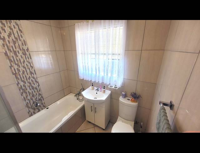 2 BEDROOM APARTMENT RENTED IN VERWOERDPARK